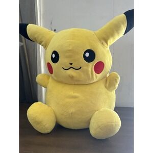 Pokemon Center Pikachu LifeSize Plush Toy‎ EXCELLENT CONDITION